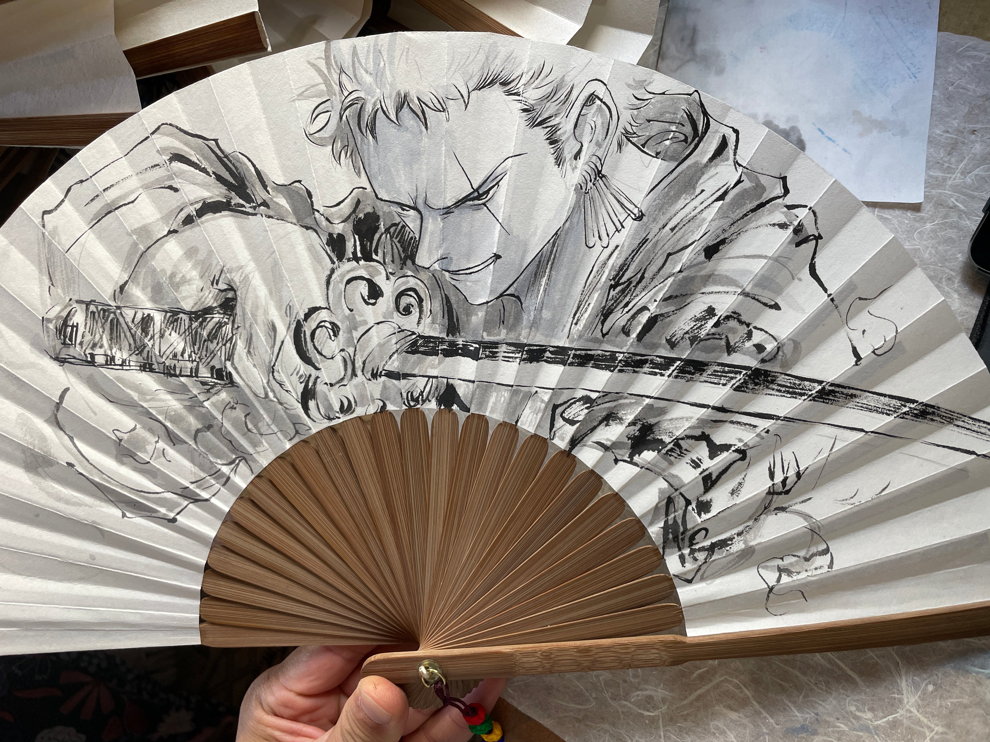Éventail One Piece – peint à la main