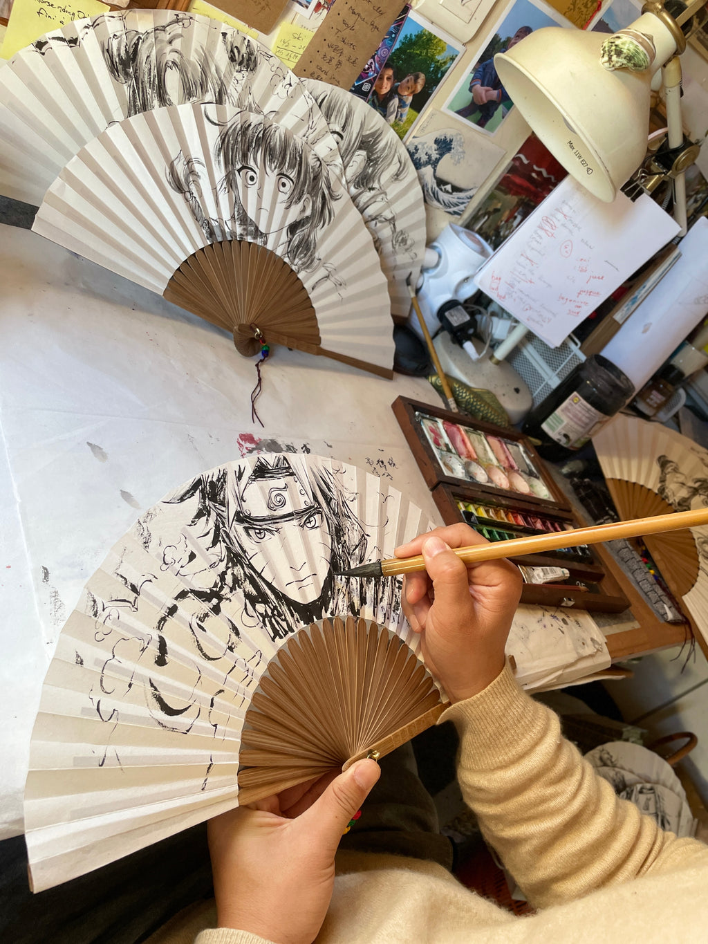 Hand-painted Anime Folding Fan – Naruto (ナルト) Ink Style, Black & White, Customizable