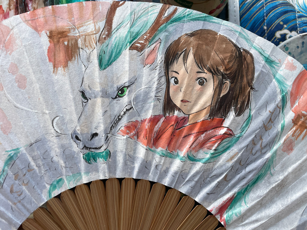 Éventail peint à la main – Chihiro & Haku