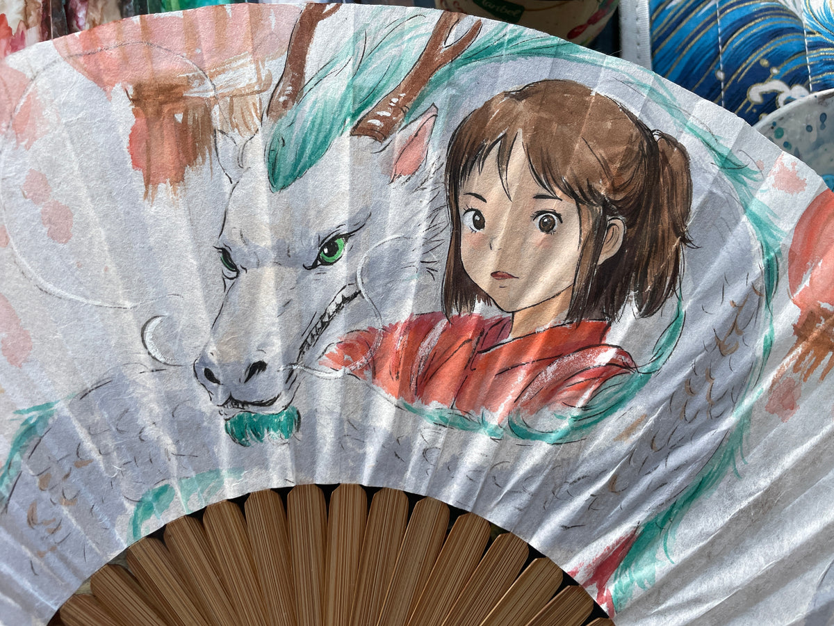 Éventail peint à la main – Chihiro & Haku